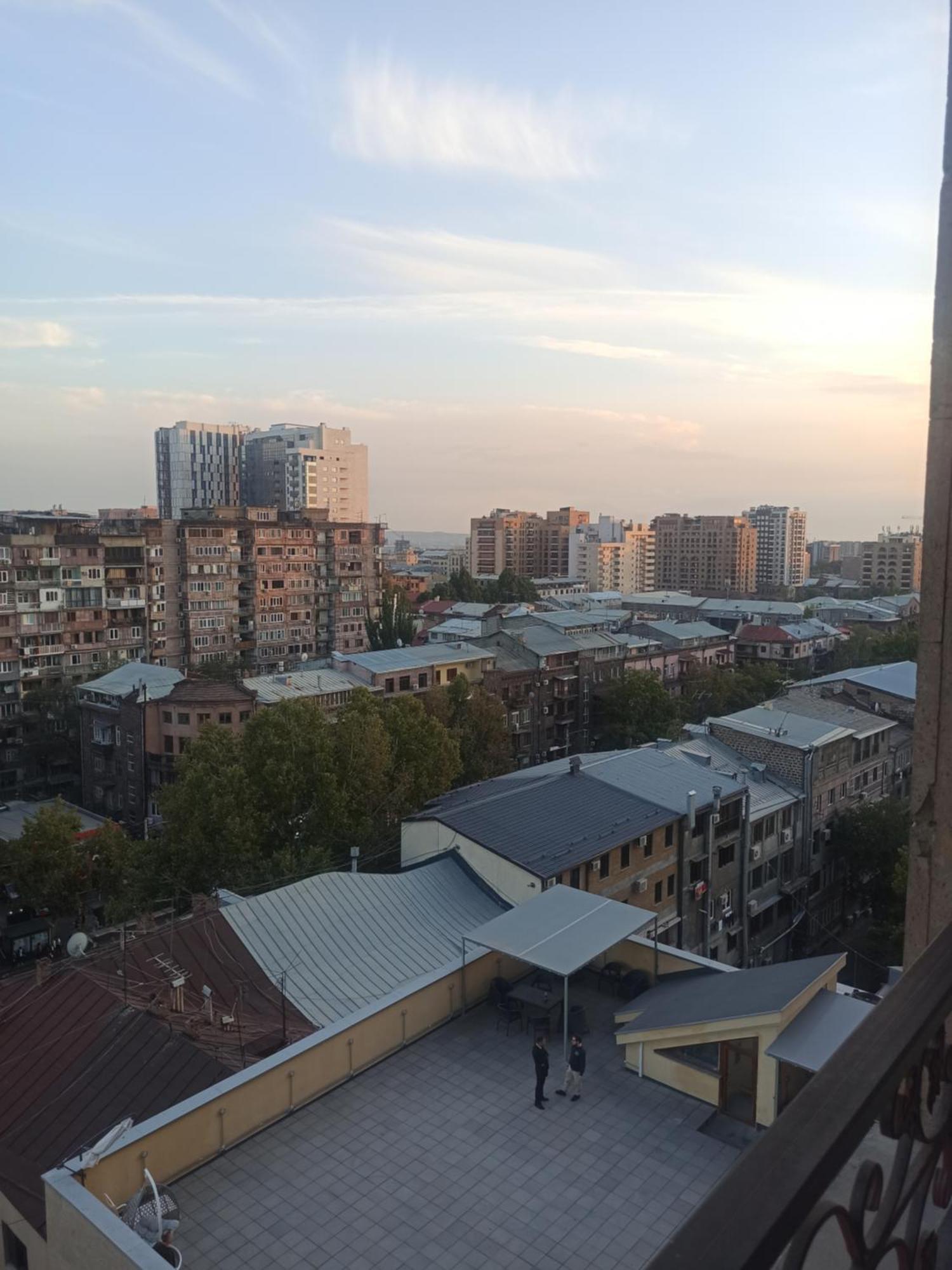 Красивая, Просторная Квартира В Самом Центре Еревана, Рядом С Оперным Театром. Yerevan Bagian luar foto